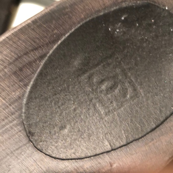 CHANEL black suede sandals w/ logo closure - Picture 3 of 6